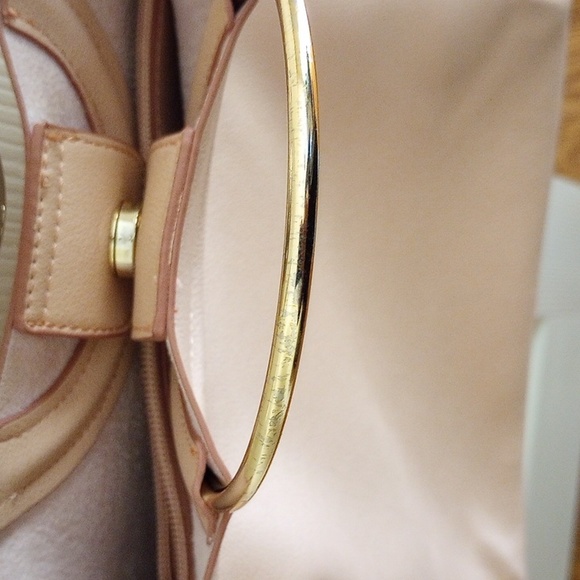 Purse - Picture 3 of 4